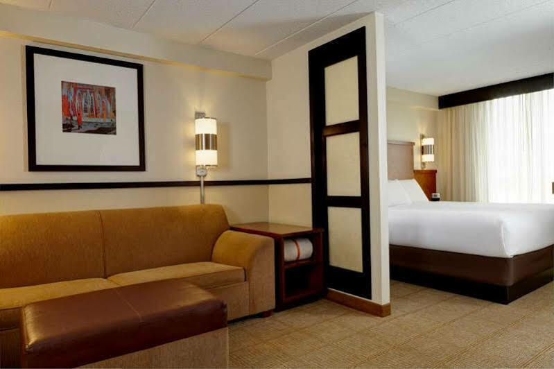Hyatt Place Topeka Exterior photo